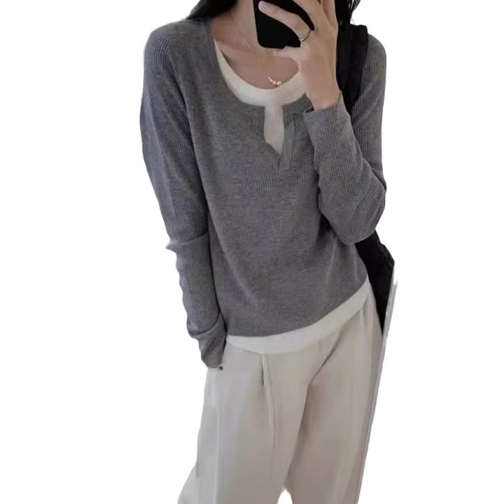 Pull-over fin en tricot pour femmes avec col en V et manches raglan Chic & Stil