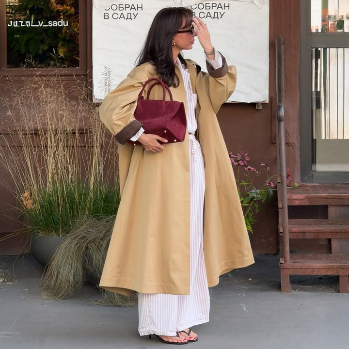 Ladies oversized fashionable trench coat with wide collar and buttonhole Lune London