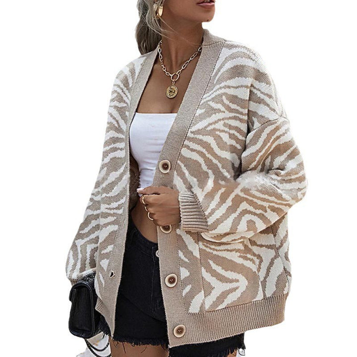 Women's knit jacket with an elegant graphic design Lune London