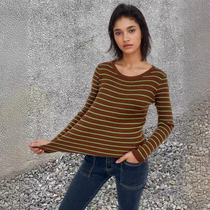 Sweat à côtes pour femmes avec design rayé et manches longues Chic & Stil