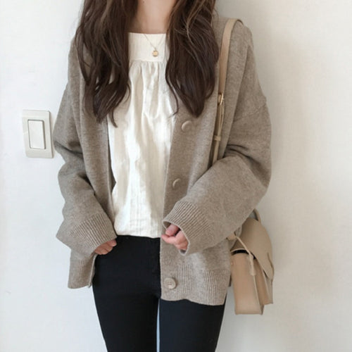Knitted jacket for women with soft material and dropped shoulders Amarae