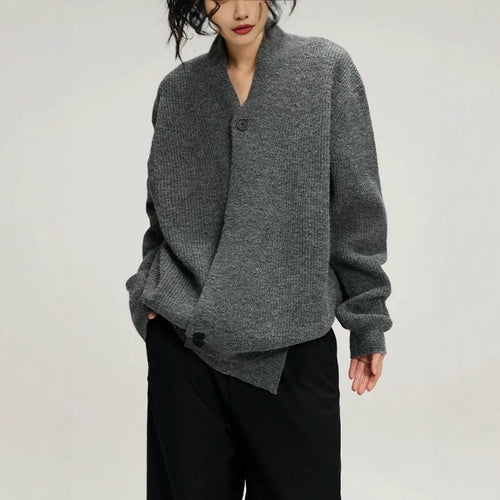 Ladies fashion knitted cardigan with trendy lapels Amarae