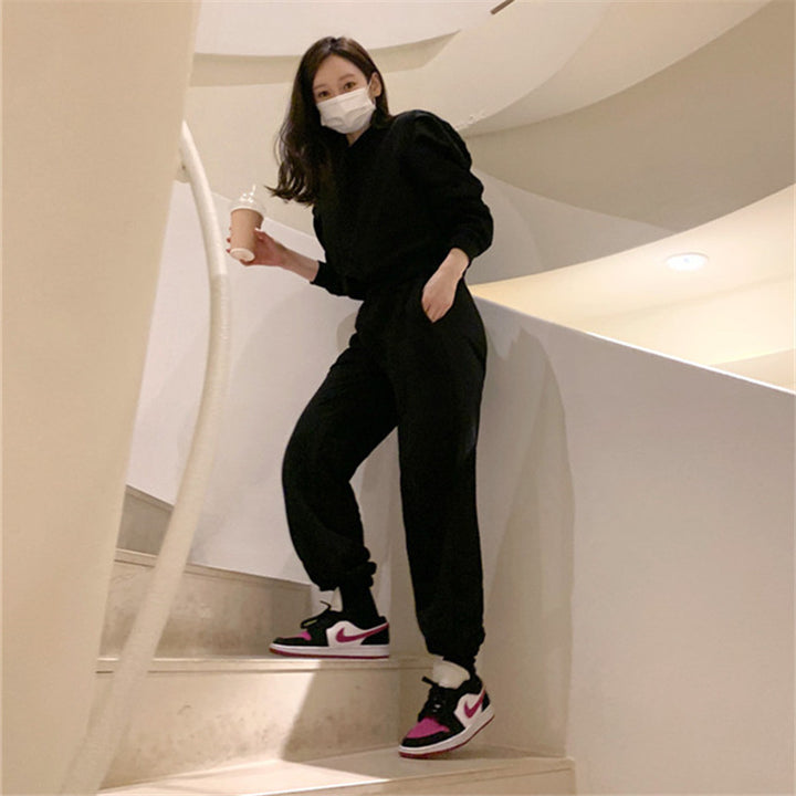 Ensemble de loisirs confortable pour femmes avec taille élastique et sweat à capuche Chic & Stil