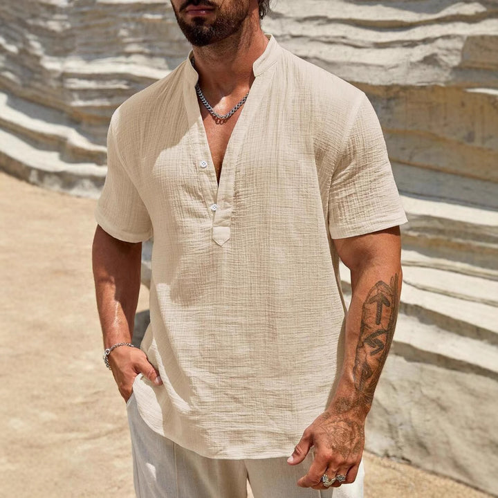 Men's short sleeve Henley shirt with modern stand-up collar in lightweight cotton material Lune London
