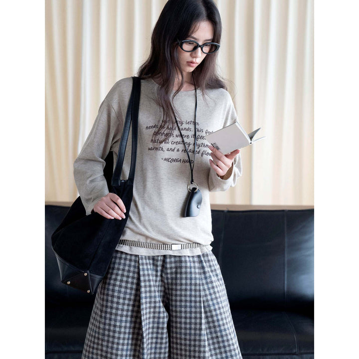 Women's Loose Relax Sweatshirt made of Cotton Blend with Round Neck and Statement Print Amarae