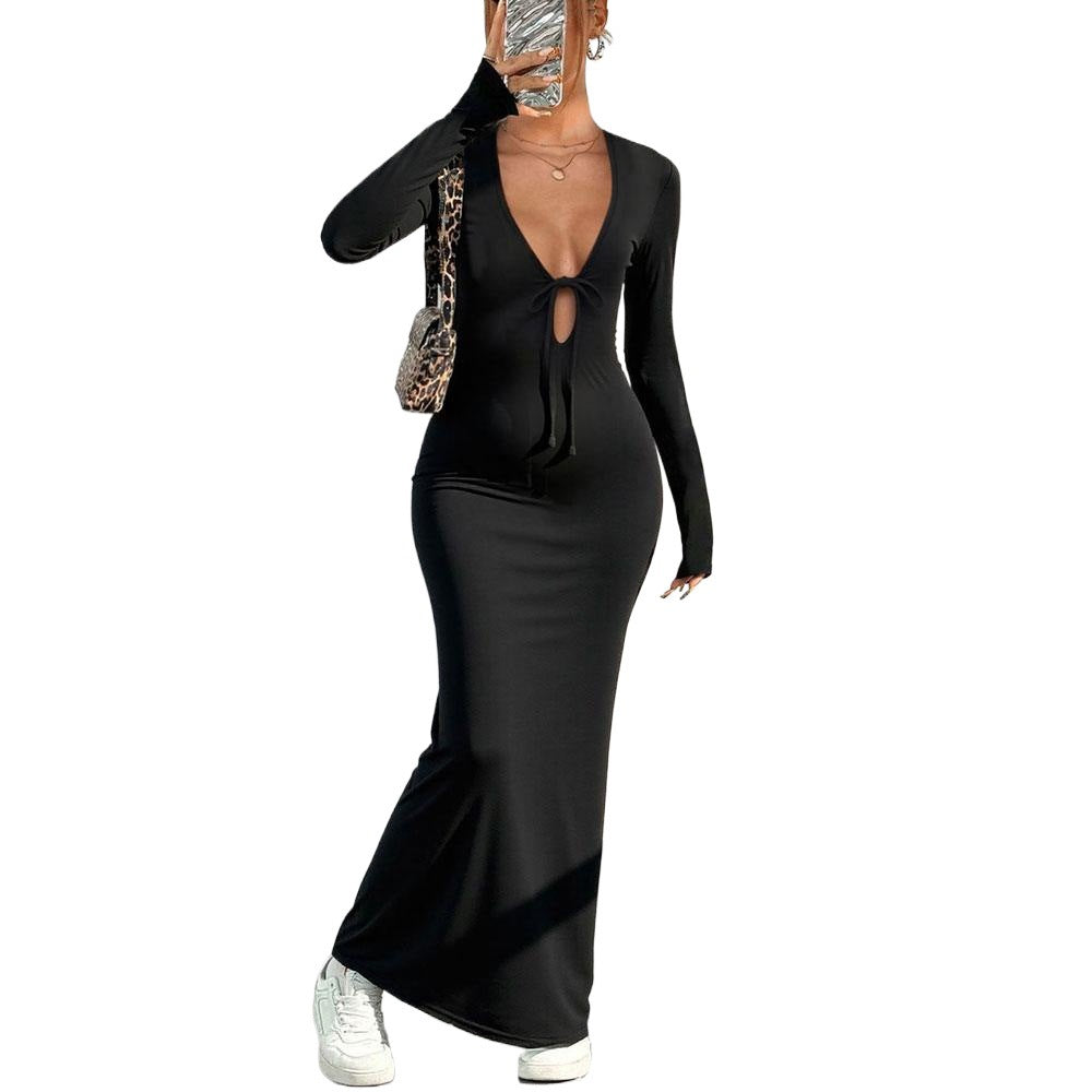 Robe maxi pour femmes avec décolleté en V profond et fermeture à nœud stylée Chic & Stil