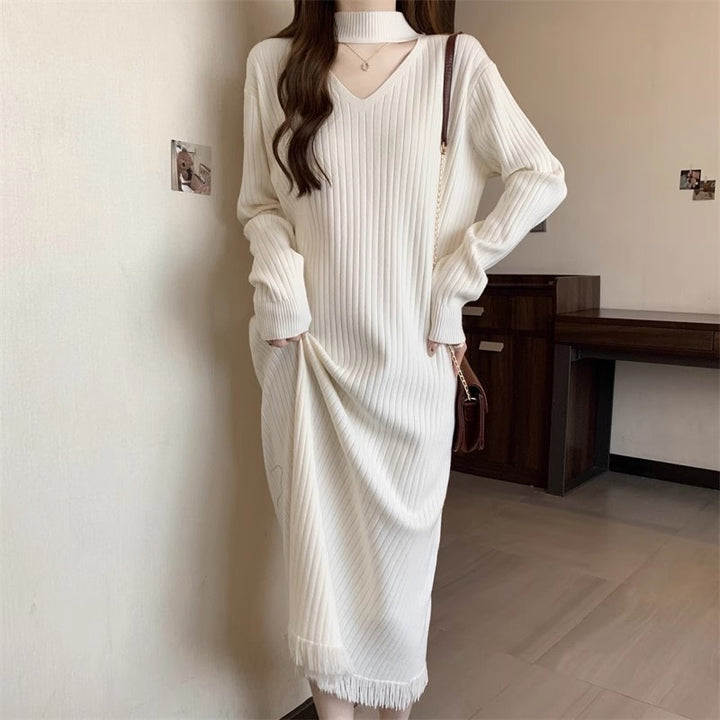 Robe tricotée pour femmes avec décolleté en V et franges Chic & Stil
