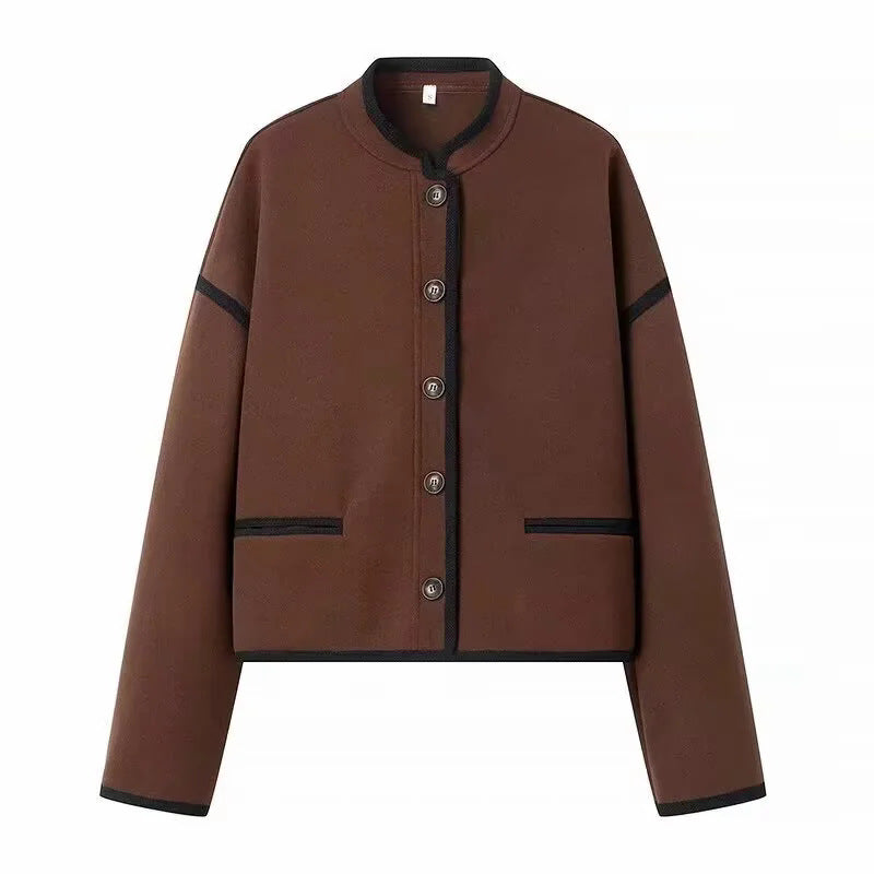 Cropped transitional jacket for women with elegant buttons and practical pockets Lune London