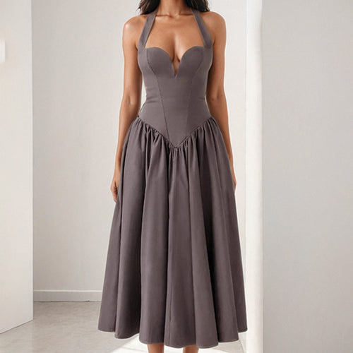 Robe de soirée pour femmes de haute qualité avec décolleté en cœur profond et jupe volumineuse Chic & Stil