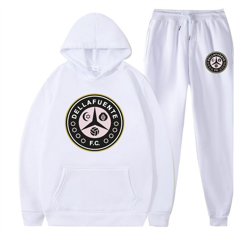 Women’s sweatshirt and jogging pants set with sporty club motif Chic & Stil