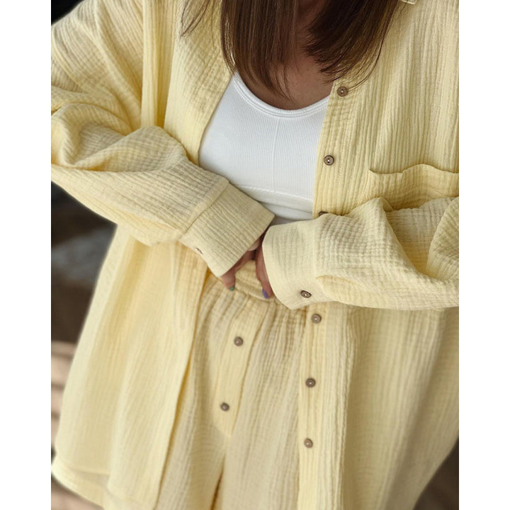 Casual women's outfit with button details and comfortable pockets Amarae
