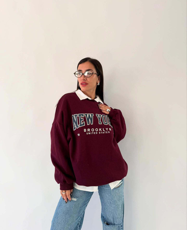 Women casual sweatshirt with creative New York print and oversized fit Lune London