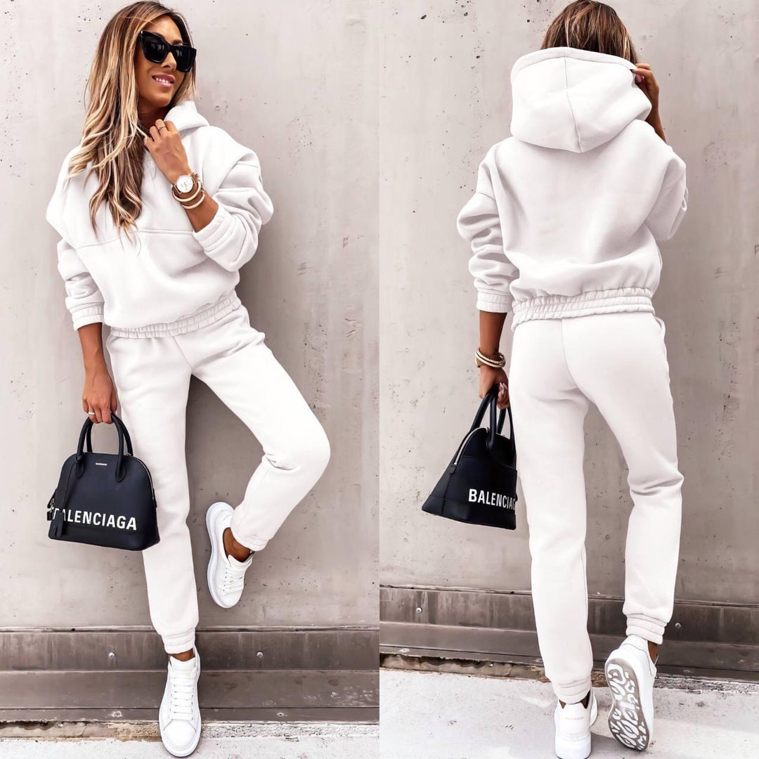 Casual women’s jogging set in soft material with high waist Lune London