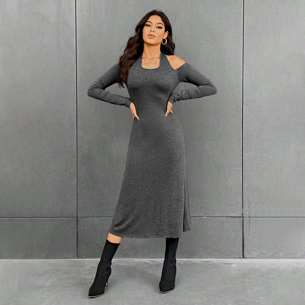 Robe maxi pour femmes avec une coupe chic et des détails découpés élégants Chic & Stil