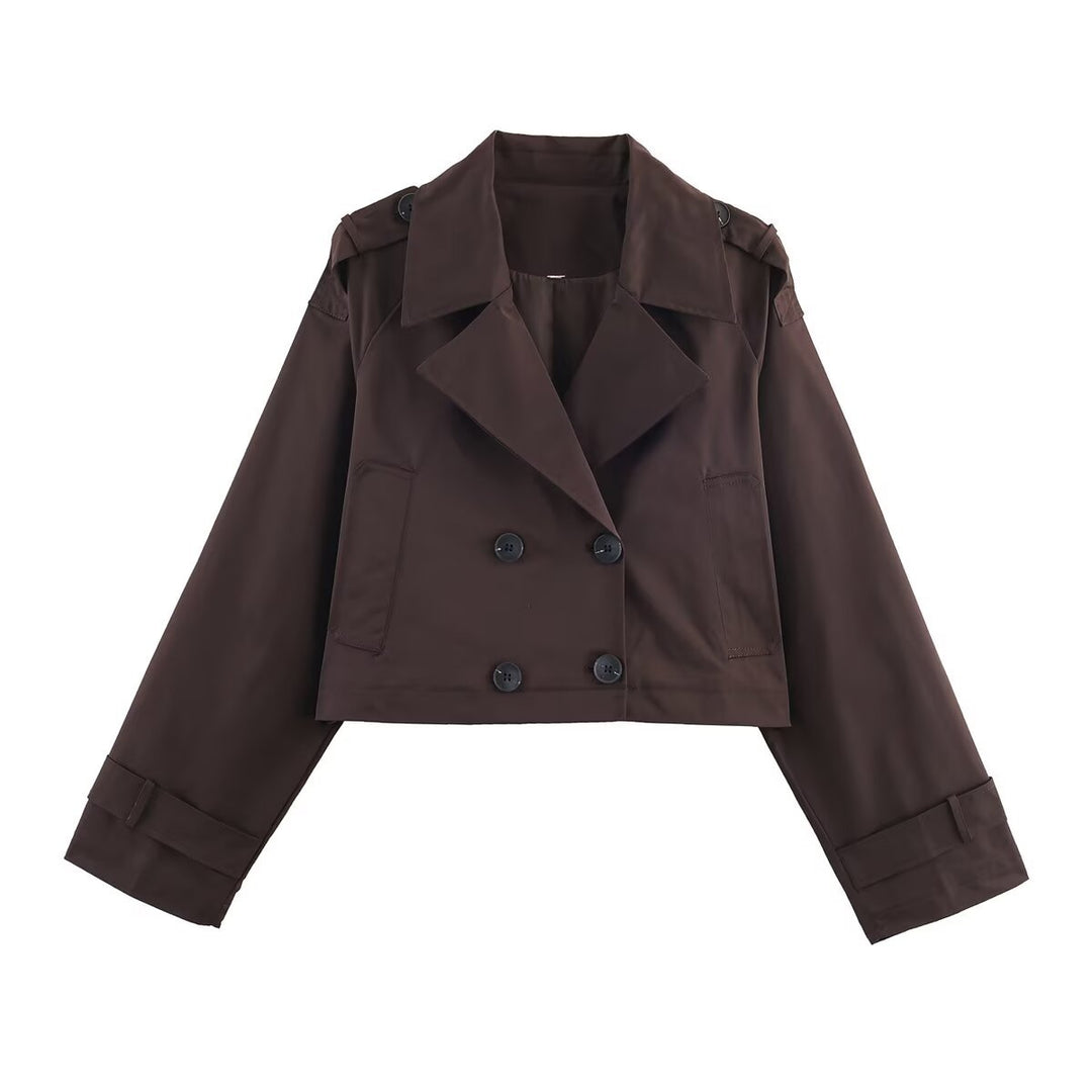 Cropped trench coat for women with double-breasted buttons and practical pockets Lune London