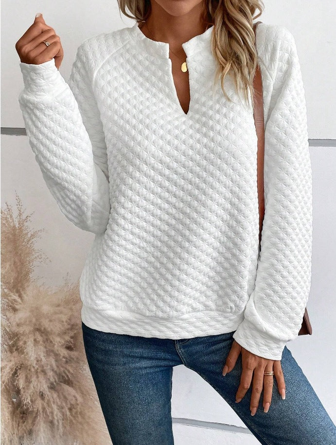 Knit sweater for women with a textured pattern and a fashionable V-neck Lune London