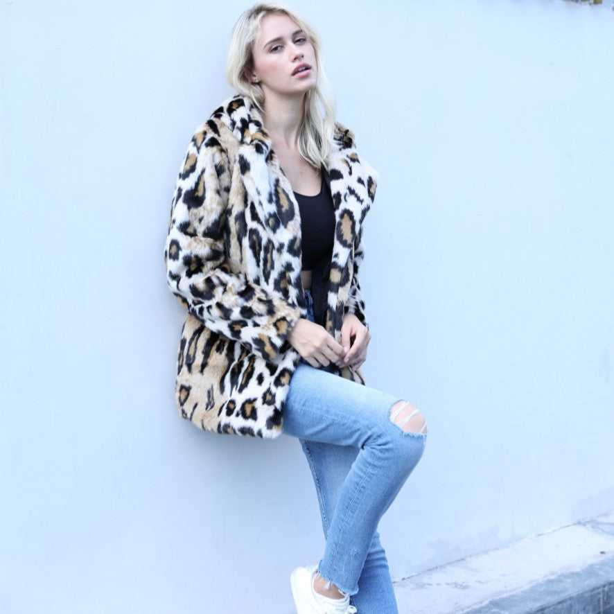 Ladies Cozy Fur Coat with Hood and Cat Ears Lune London
