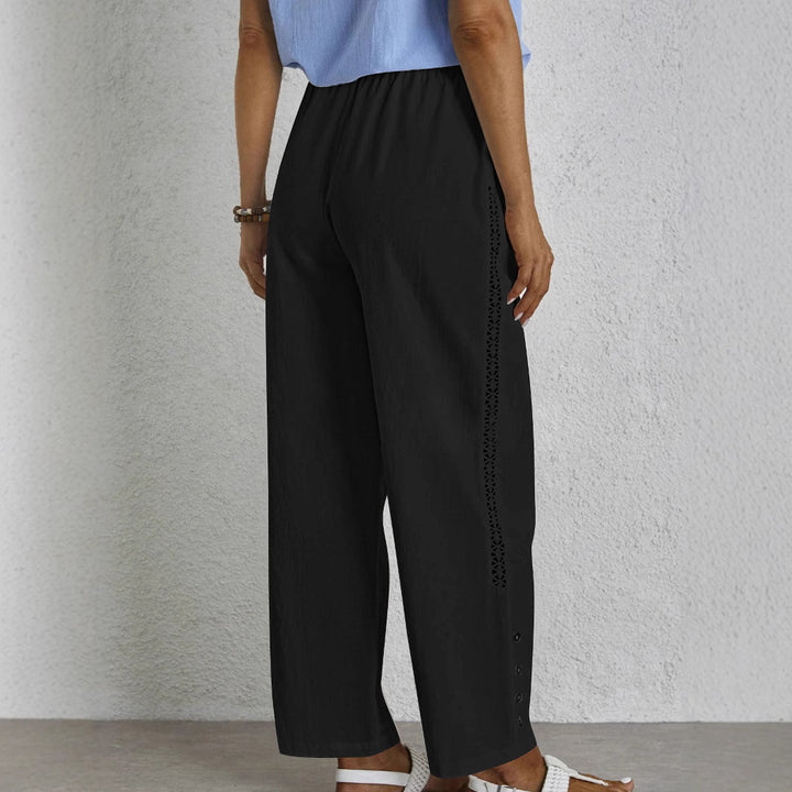 High-waisted chino pants for women with elastic waistband and side pockets Lune London