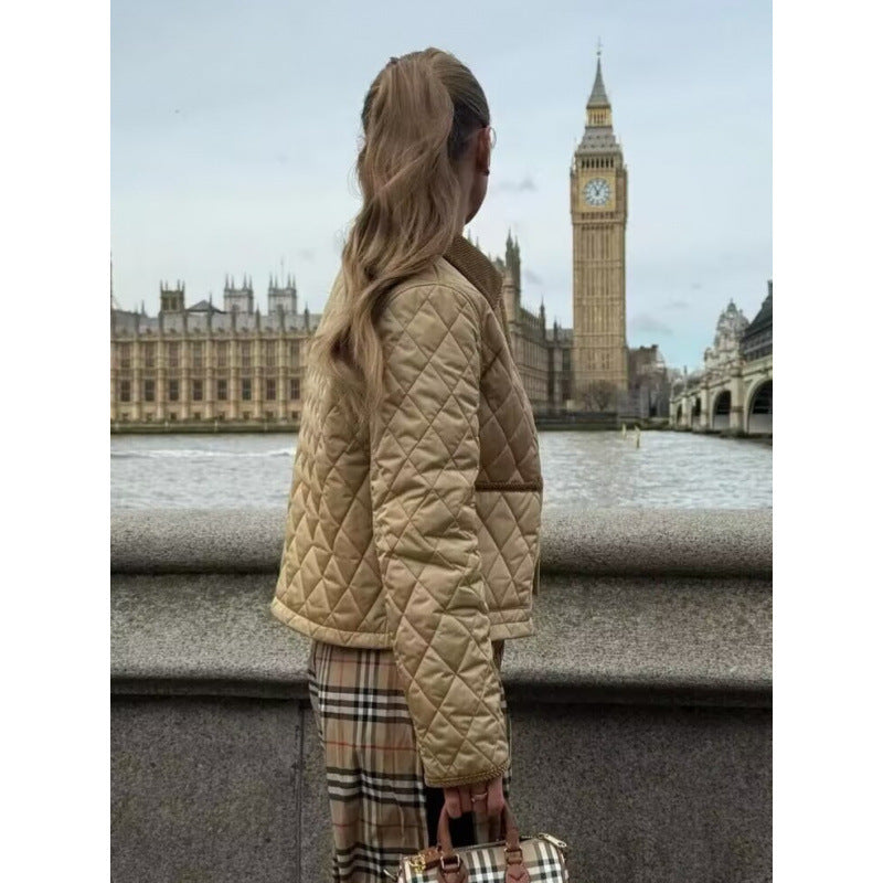 Quilted transitional jacket for women with corduroy collar and practical pockets Lune London