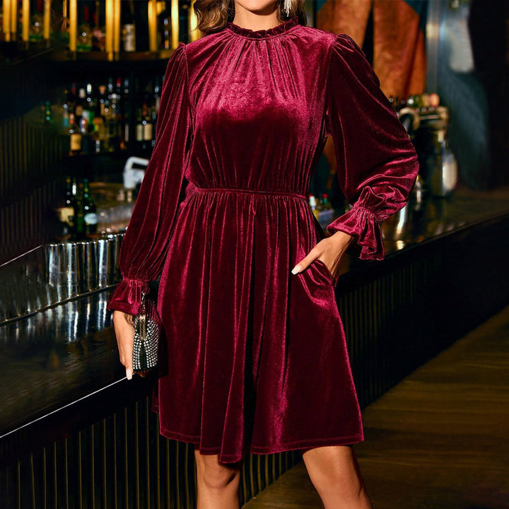 Robe de soirée en velours pour femme avec longues manches bouffantes et taille élastique Chic & Stil