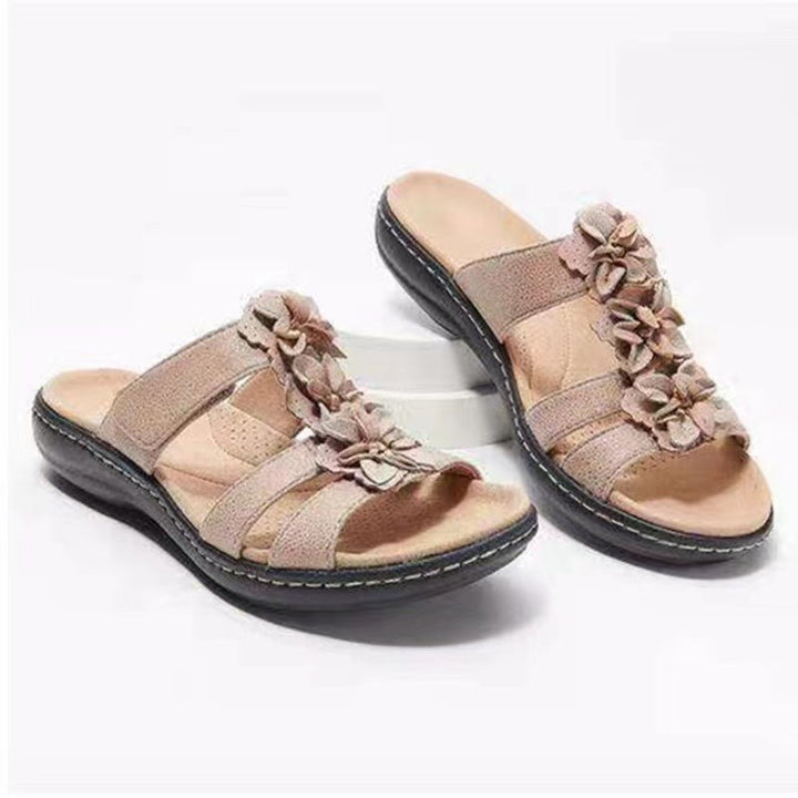 Elegant sandals for ladies with floral details Lune London