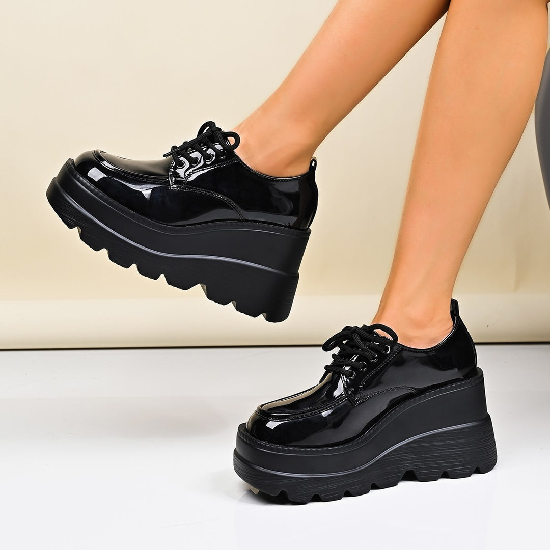 Lace-up platform shoes for ladies with shiny upper and non-slip sole Lune London