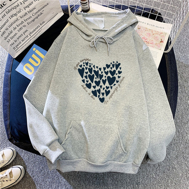 Women's hoodie with creative heart design Chic & Stil