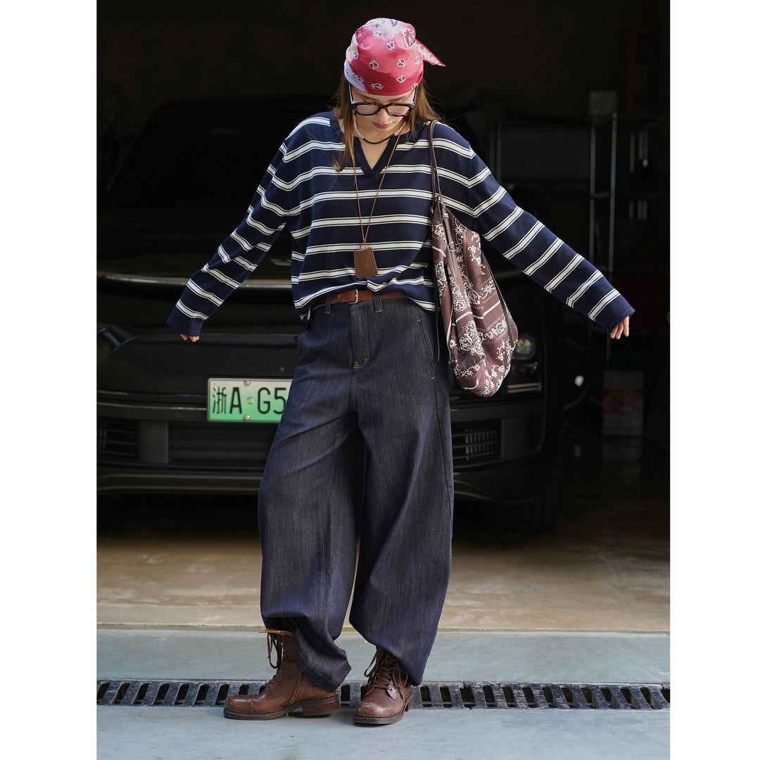 Ladies loose-fitting cotton long sleeve with V-neck slit and maritime stripes Amarae