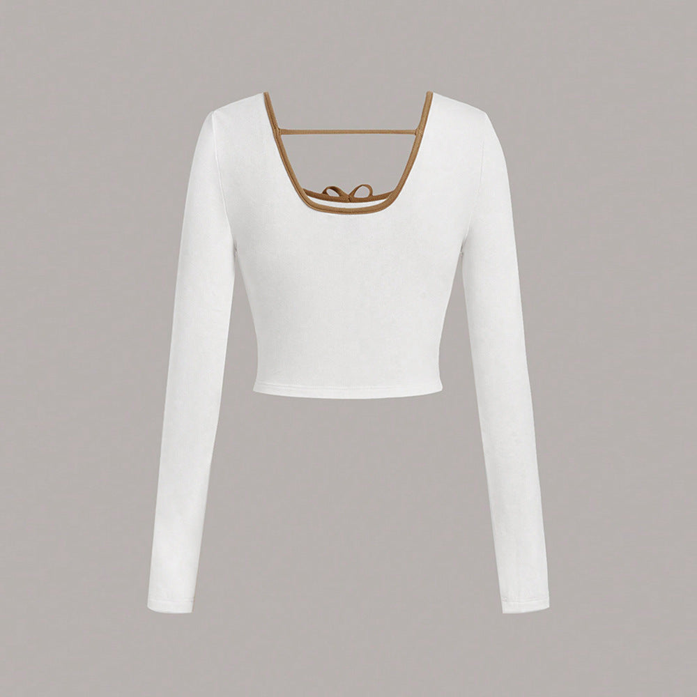 Chemisier court à manches longues pour femmes avec un joli décolleté carré et des détails de nœud sophistiqués Chic & Stil