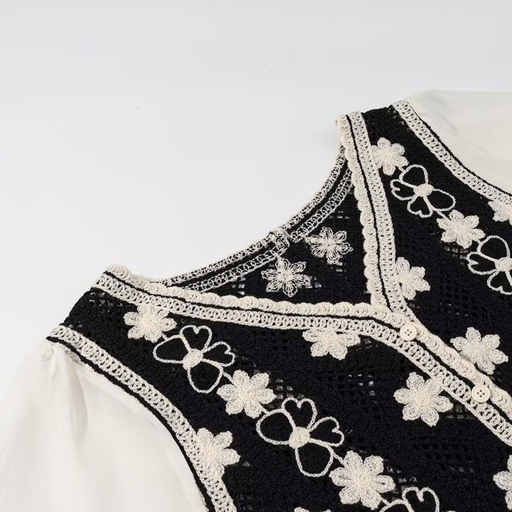 Blouse en dentelle pour femmes avec un élégant design floral Chic & Stil
