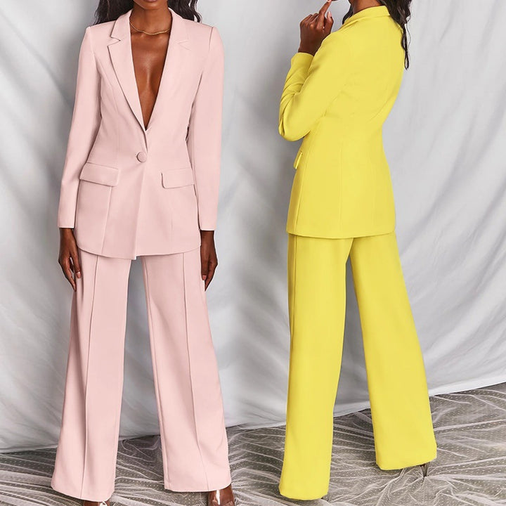 Ladies Elegant Two-Piece Suit with Tailored Long Blazer and Wide Pleated Pant Leg Amarae