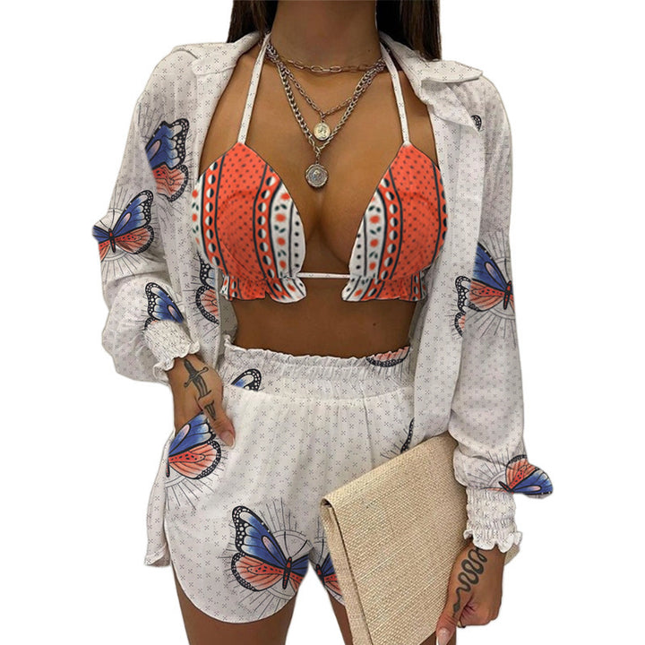 Tenue de plage pour femmes avec un design de papillon coloré et une coupe décontractée Lune London
