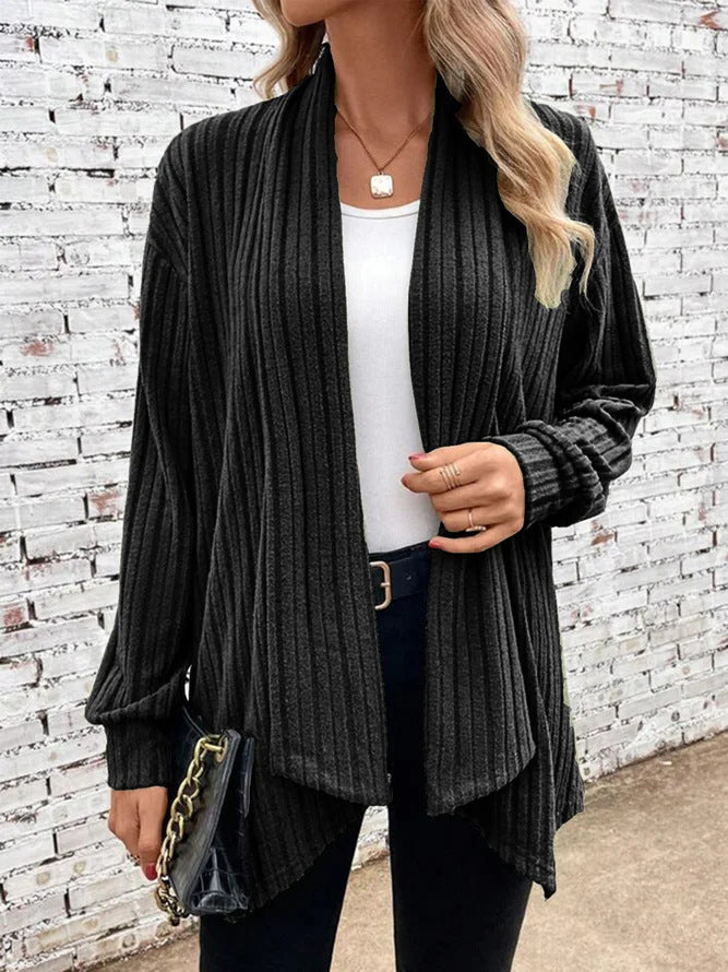 Chunky knit kimono for women with relaxed fit and long sleeves Lune London