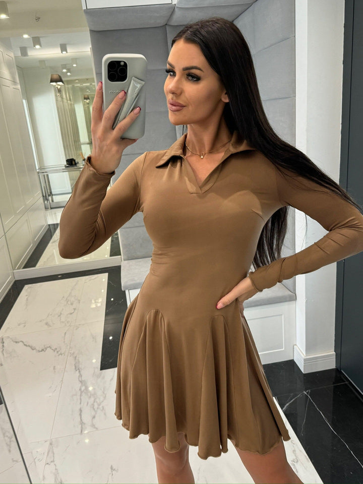 Sport dress for women with polo collar and flared skirt Lune London
