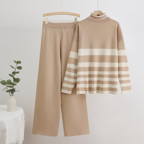 Comfortable knit loungewear set for women with high collar and wide stripes Amarae