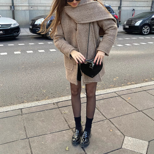 Trendy wool jacket for women with herringbone pattern and comfortable fit Amarae