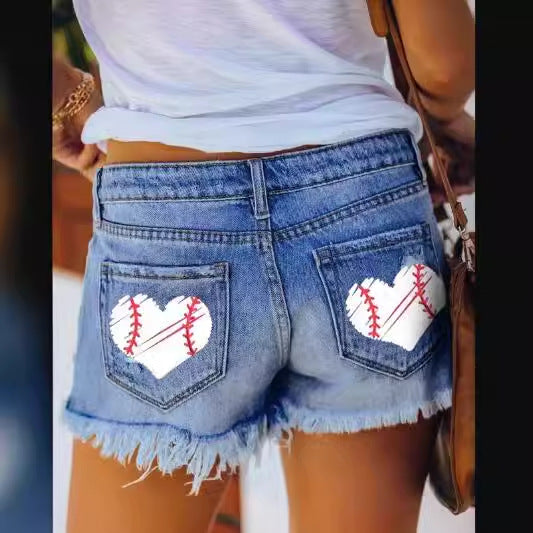 Chic & Stil women's ripped denim shorts