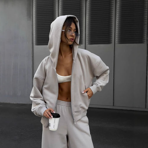 Hoodie and jogging set for women in soft material with a loose design Amarae