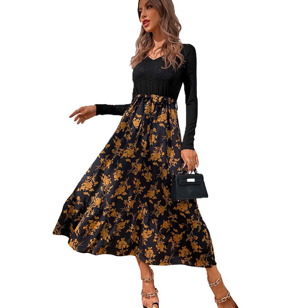 Robe maxi pour femme avec décolleté en V profond et jupe fleurie Chic & Stil