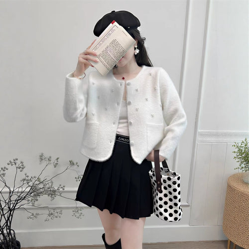 Cardigan confortable pour femmes avec décoration en perles et col rond classique Chic & Stil