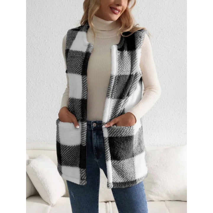 Ladies Stylish and Chic Checked Pattern Cozy Gilet