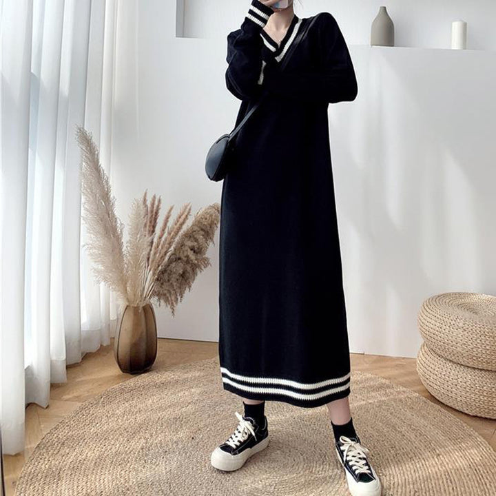Robe tricotée à manches longues pour femme avec un décolleté en V moderne et des détails côtelés contrastants Chic & Stil