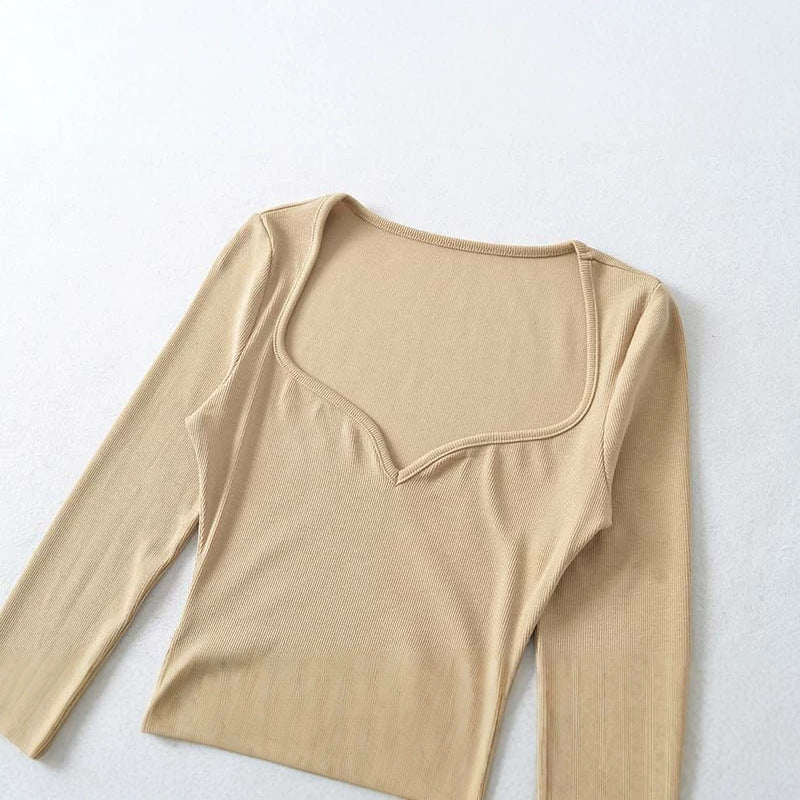 Ladies fitted midi dress with heart-shaped neckline and long sleeves Amarae