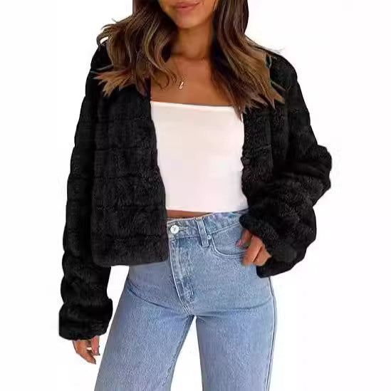 Ladies Short Cozy Jacket with Structured Design and Soft Inner Lining Amarae