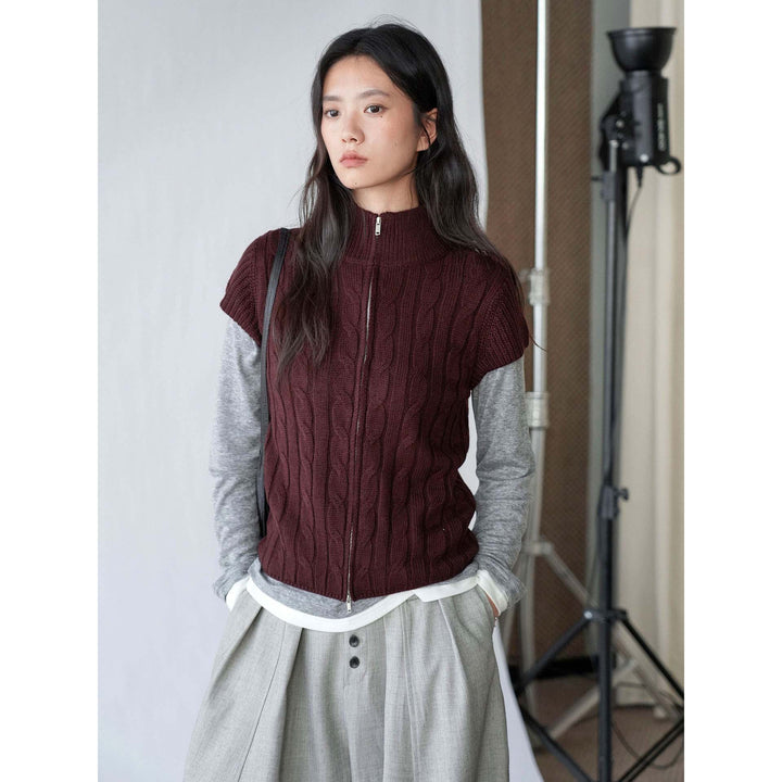 Women Short Cable Knit Zip Vest with Stand-Up Collar and Layering Silhouette Amarae