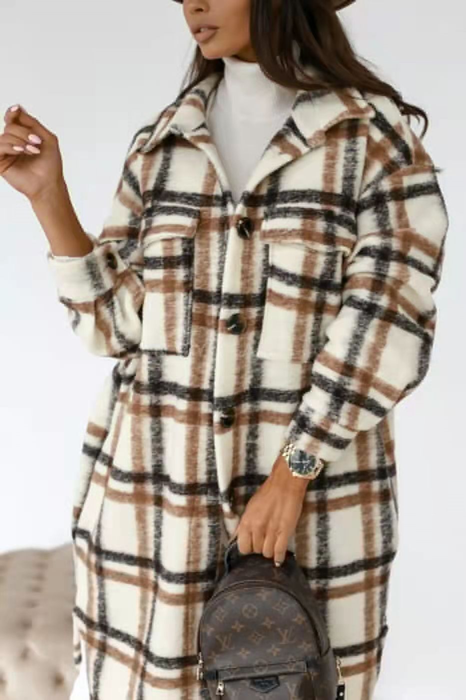 Women Oversized Checkered Shirt-Coat with Practical Pockets Amarae