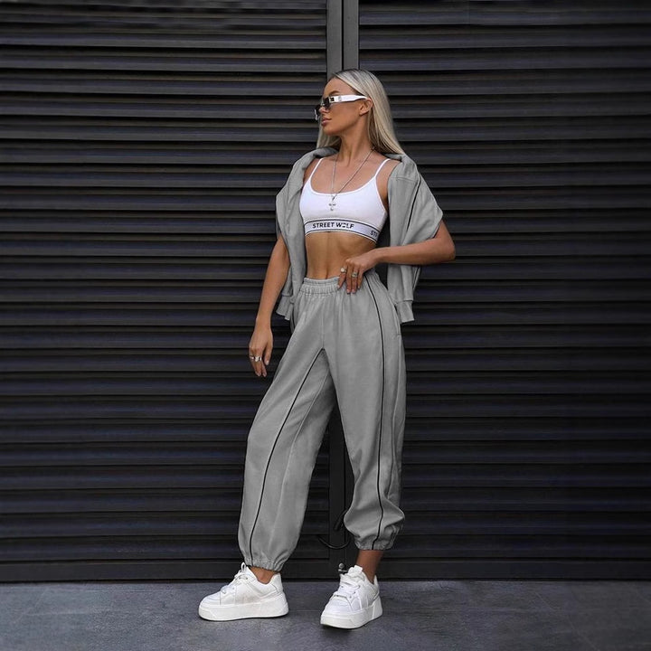 Women Modern Leisure Set with Short Top and Wide Pants Lune London