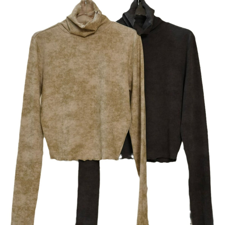 Women's Body-Hugging Long Sleeve Shirt with High Funnel Neck and Thumb Holes in Velvet Look Amarae