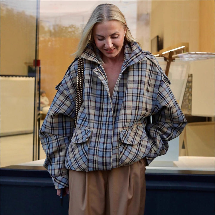 Women’s Oversized Check Coat in Boxy Cut with Zipper and Shoulder Flaps Amarae
