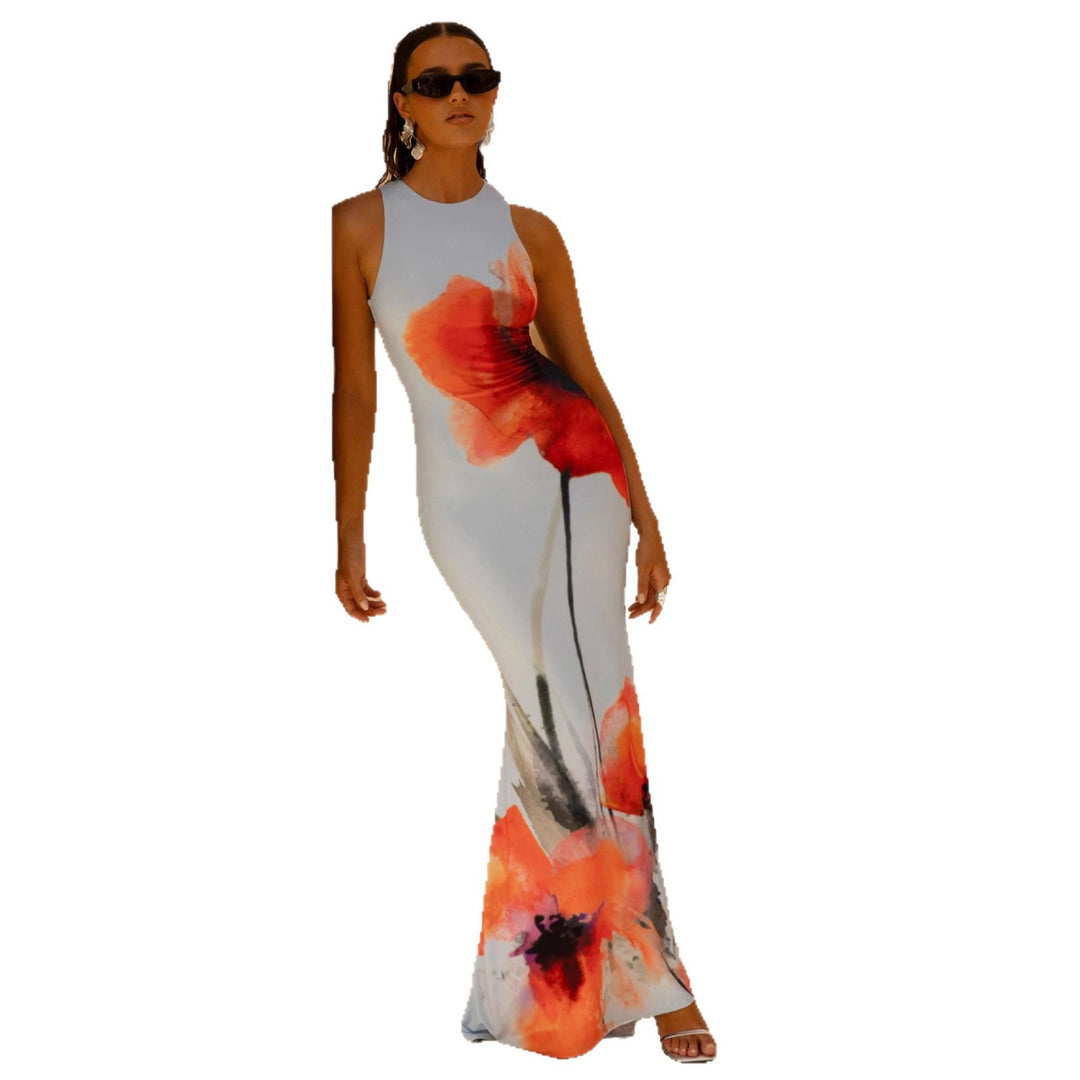 Women's maxi dress with floral accents and figure-hugging cut Lune London
